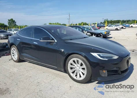 2017 Tesla Model S z USA, uszkodzony, nr VIN 5YJSA1E11HF209631